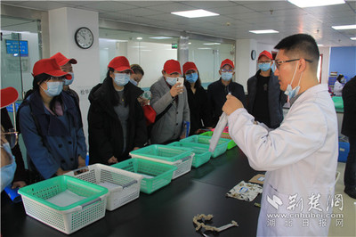 湖北省纤检局开展“我为群众办实事”技术咨询和科普讲座活动